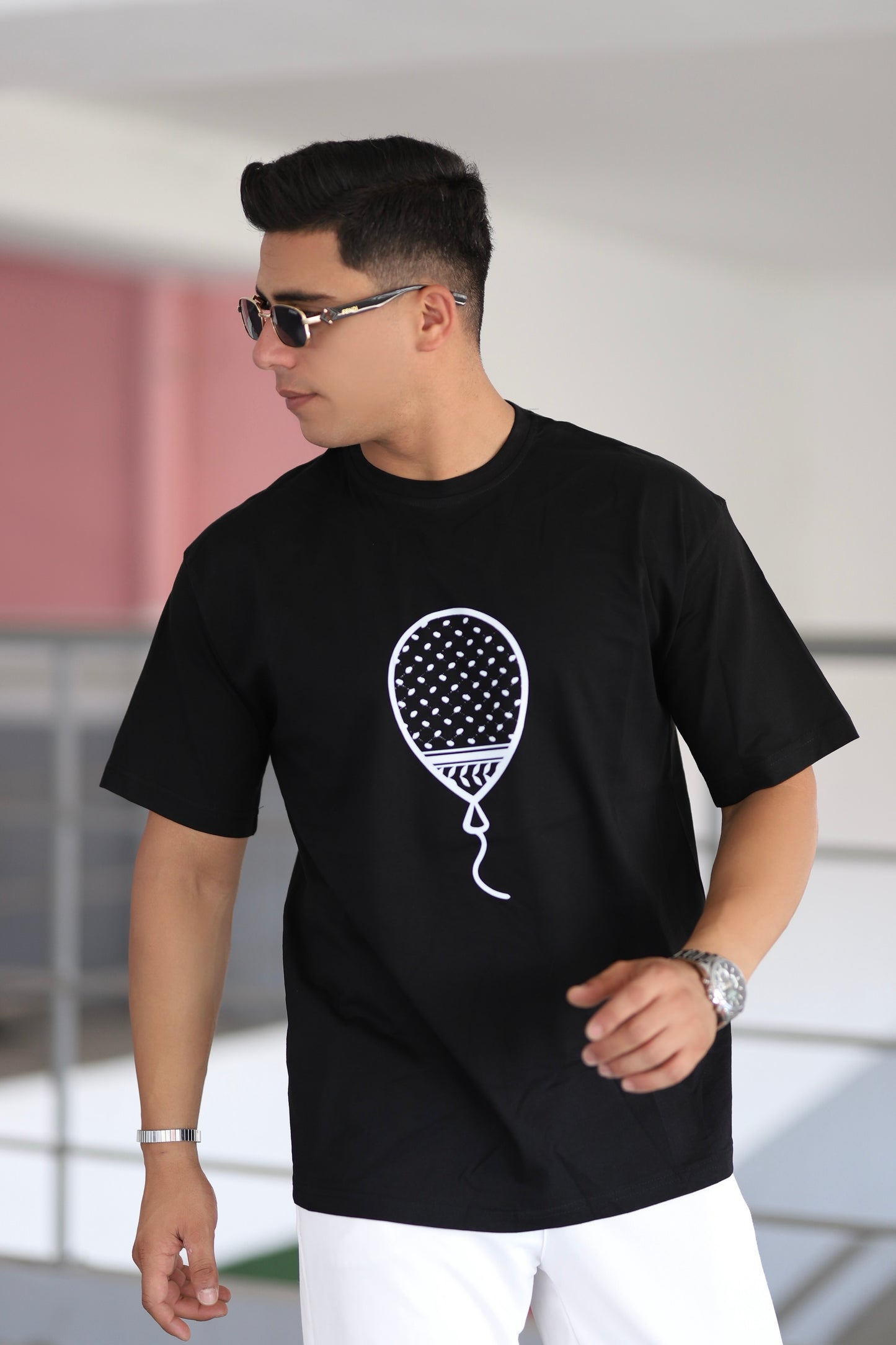 Kefiyeli Balon Tasarımlı Baskılı T-shirt